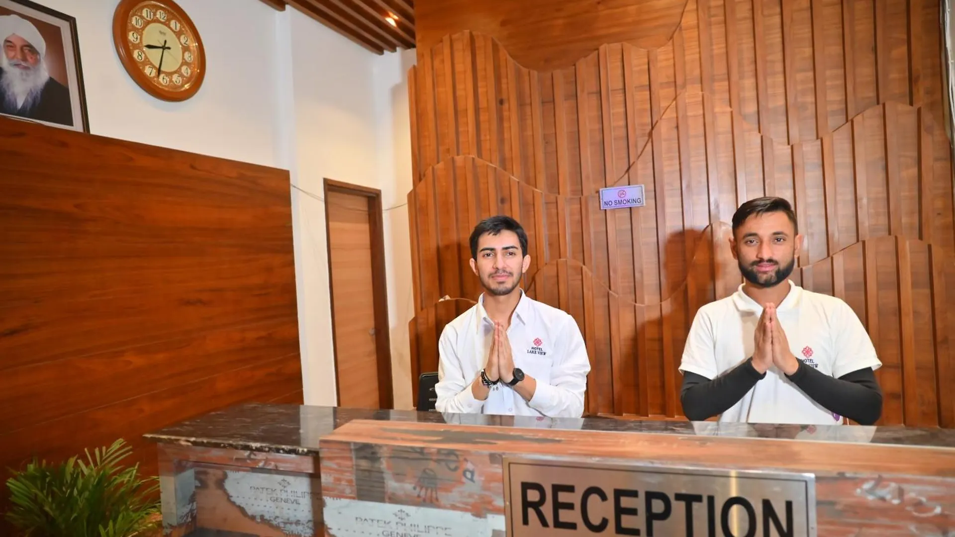 Hotel Lake View Chandīgarh 0*,  Indie