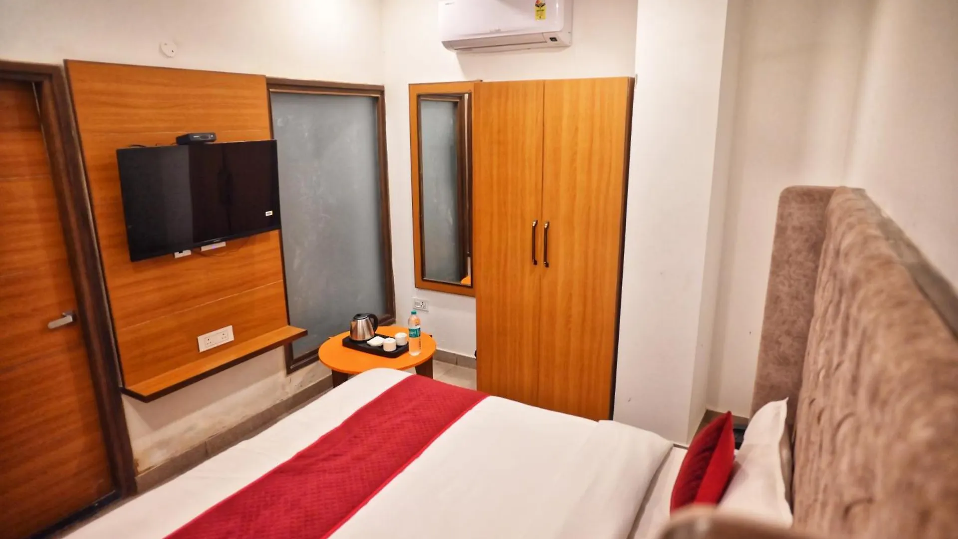 Hotel Lake View Chandīgarh