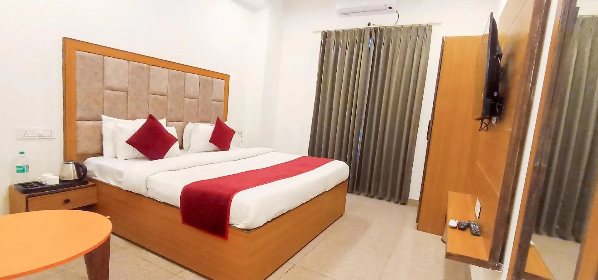 Hotel Lake View Chandīgarh Indie