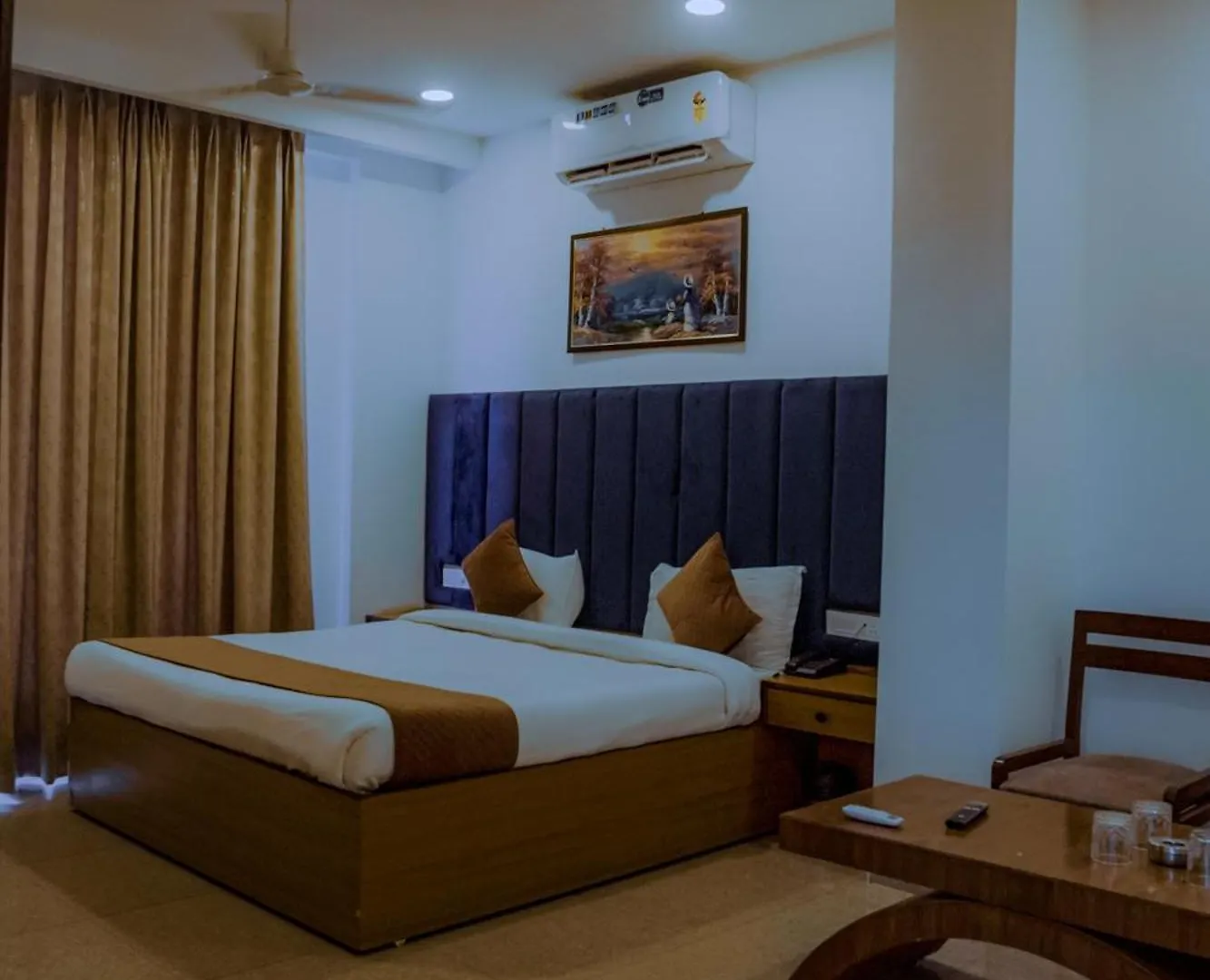 Hotel Lake View Chandīgarh
