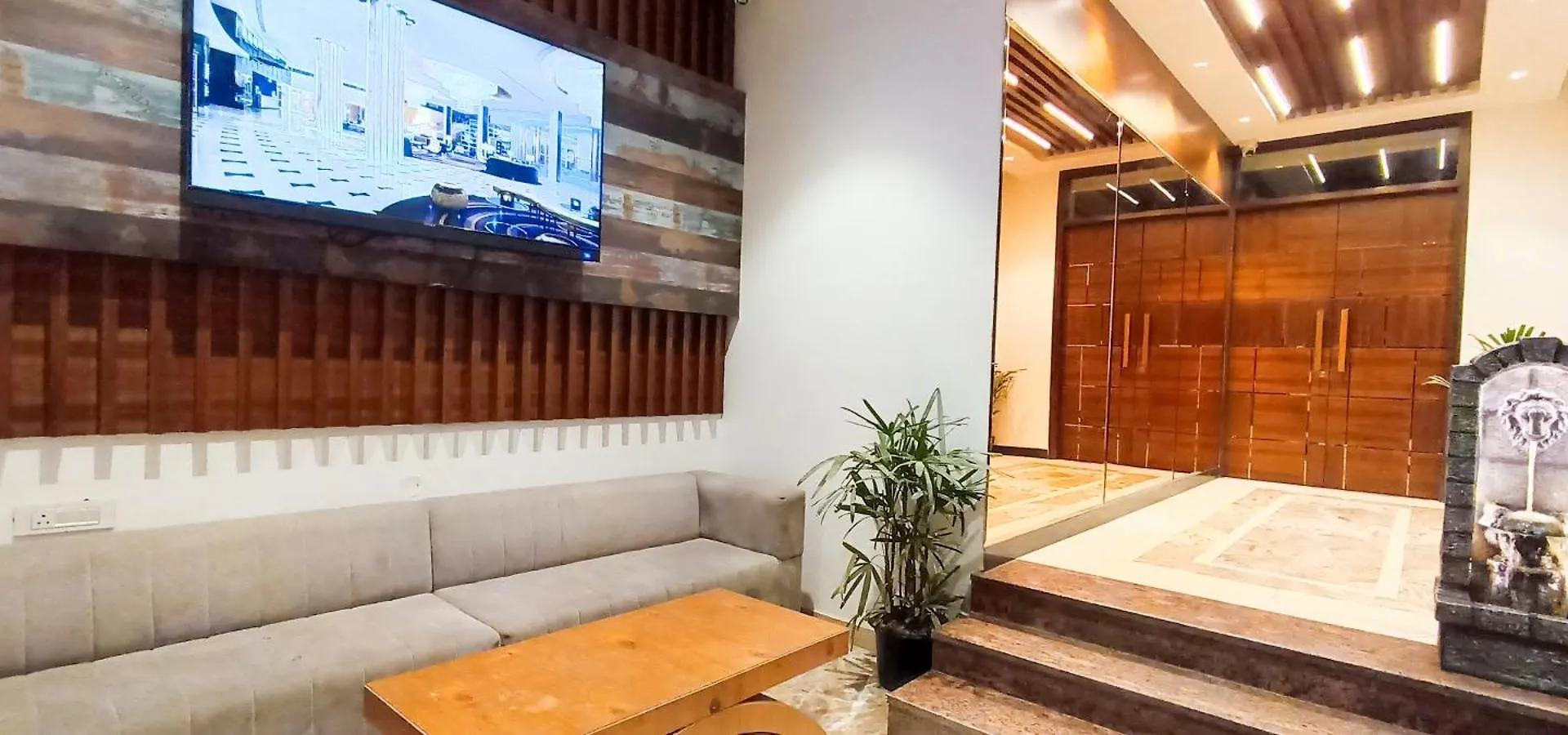 Hotel Lake View Chandigarh