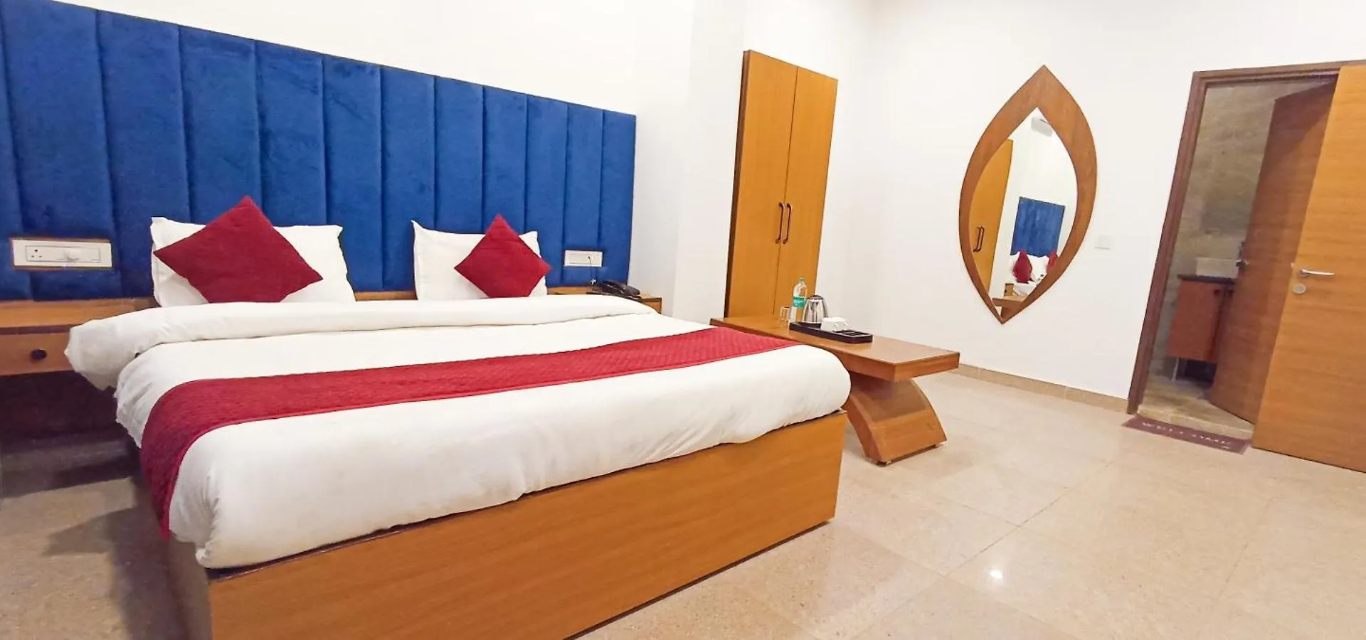 Hotel Lake View Chandigarh