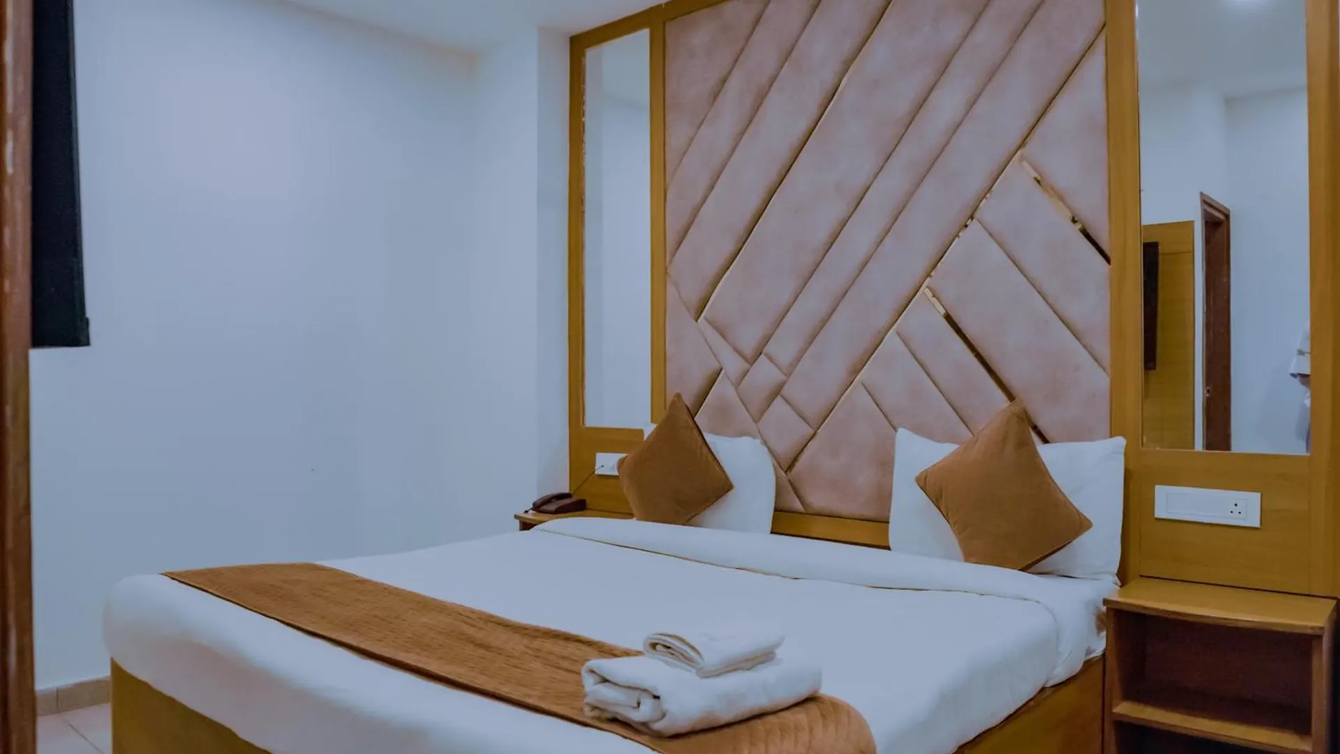 Hotel Lake View Chandigarh 0*,  India