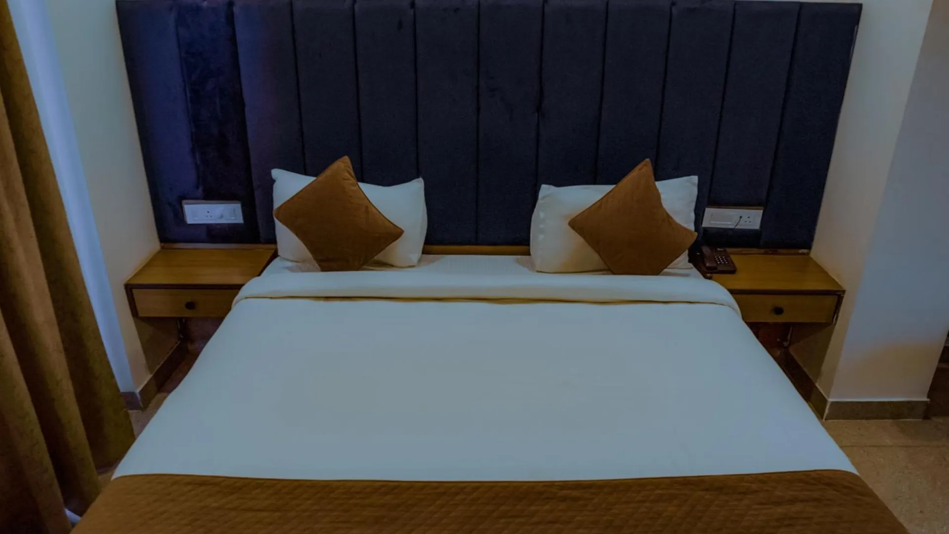 Hotel Lake View Chandigarh 0*,